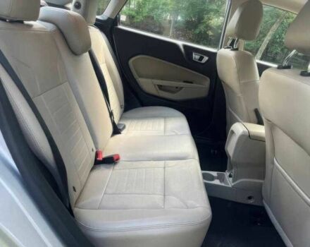 Серый Форд Фиеста, объемом двигателя 1.6 л и пробегом 68 тыс. км за 5100 $, фото 9 на Automoto.ua