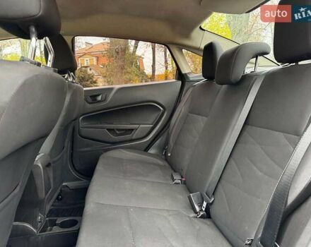 Серый Форд Фиеста, объемом двигателя 1.6 л и пробегом 148 тыс. км за 7940 $, фото 16 на Automoto.ua