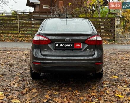 Серый Форд Фиеста, объемом двигателя 1.6 л и пробегом 148 тыс. км за 7940 $, фото 7 на Automoto.ua