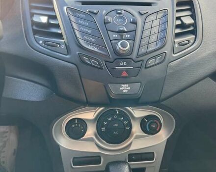 Серый Форд Фиеста, объемом двигателя 1.6 л и пробегом 195 тыс. км за 8000 $, фото 29 на Automoto.ua