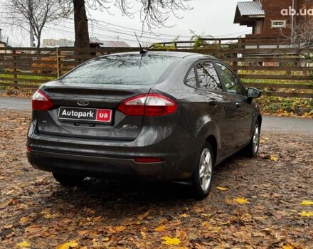 Серый Форд Фиеста, объемом двигателя 1.6 л и пробегом 148 тыс. км за 7940 $, фото 6 на Automoto.ua