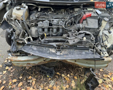 Серый Форд Фиеста, объемом двигателя 1.6 л и пробегом 148 тыс. км за 3600 $, фото 9 на Automoto.ua