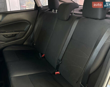 Серый Форд Фиеста, объемом двигателя 1.6 л и пробегом 107 тыс. км за 8199 $, фото 15 на Automoto.ua