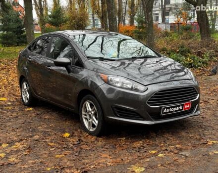 Серый Форд Фиеста, объемом двигателя 1.6 л и пробегом 148 тыс. км за 7940 $, фото 2 на Automoto.ua