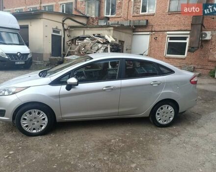 Форд Фиеста 2017 в Ивано-Франковске на Automoto.ua Серый Форд Фиеста, объемом двигателя 1.6 л и пробегом 168 тыс. км за 7100 $, фото 9 на Automoto.ua
