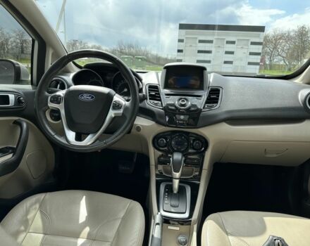 Серый Форд Фиеста, объемом двигателя 1.6 л и пробегом 162 тыс. км за 10200 $, фото 11 на Automoto.ua