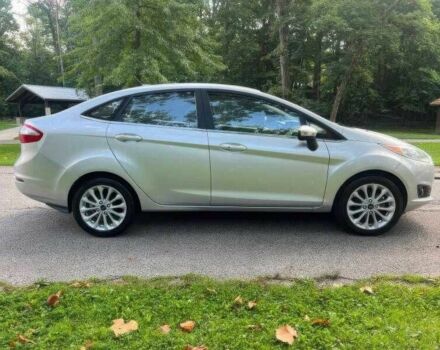 Серый Форд Фиеста, объемом двигателя 1.6 л и пробегом 68 тыс. км за 5100 $, фото 5 на Automoto.ua