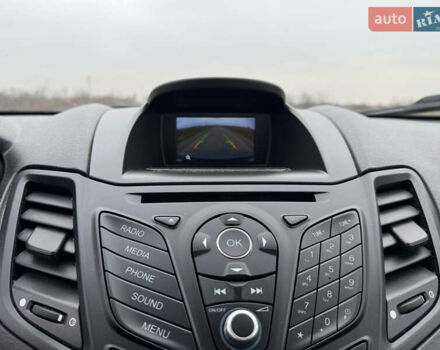 Сірий Форд Фієста, об'ємом двигуна 1.6 л та пробігом 59 тис. км за 9000 $, фото 13 на Automoto.ua