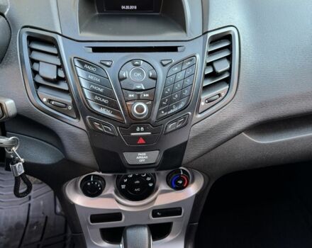 Сірий Форд Фієста, об'ємом двигуна 1.6 л та пробігом 142 тис. км за 6990 $, фото 17 на Automoto.ua