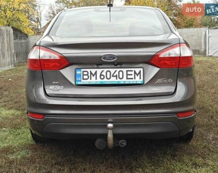 Серый Форд Фиеста, объемом двигателя 1.6 л и пробегом 131 тыс. км за 9300 $, фото 3 на Automoto.ua