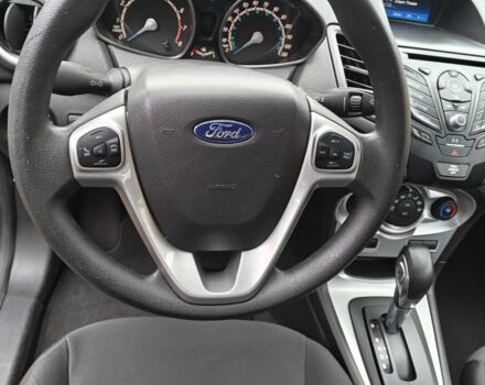 Сірий Форд Фієста, об'ємом двигуна 1.6 л та пробігом 131 тис. км за 9500 $, фото 4 на Automoto.ua