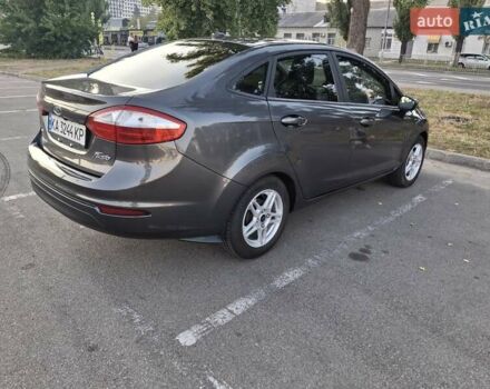 Сірий Форд Фієста, об'ємом двигуна 1.6 л та пробігом 37 тис. км за 10100 $, фото 5 на Automoto.ua