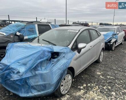 Сірий Форд Фієста, об'ємом двигуна 1.6 л та пробігом 118 тис. км за 5400 $, фото 12 на Automoto.ua