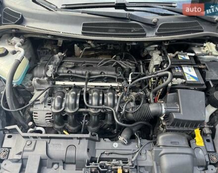 Сірий Форд Фієста, об'ємом двигуна 1.6 л та пробігом 78 тис. км за 6800 $, фото 21 на Automoto.ua