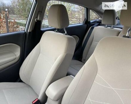 Сірий Форд Фієста, об'ємом двигуна 1.6 л та пробігом 106 тис. км за 8100 $, фото 14 на Automoto.ua