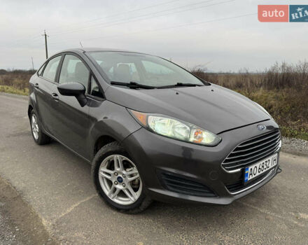 Сірий Форд Фієста, об'ємом двигуна 1.6 л та пробігом 59 тис. км за 9000 $, фото 3 на Automoto.ua