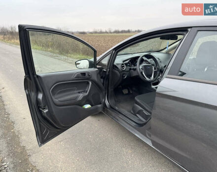 Сірий Форд Фієста, об'ємом двигуна 1.6 л та пробігом 59 тис. км за 9000 $, фото 8 на Automoto.ua