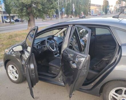Сірий Форд Фієста, об'ємом двигуна 1.6 л та пробігом 37 тис. км за 10100 $, фото 13 на Automoto.ua