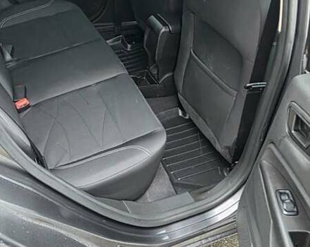 Серый Форд Фиеста, объемом двигателя 1.6 л и пробегом 85 тыс. км за 13500 $, фото 4 на Automoto.ua