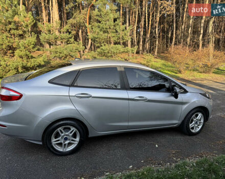 Сірий Форд Фієста, об'ємом двигуна 1.6 л та пробігом 142 тис. км за 6700 $, фото 5 на Automoto.ua