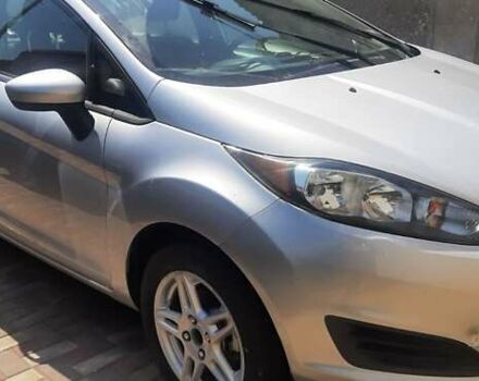 Серый Форд Фиеста, объемом двигателя 1.6 л и пробегом 122 тыс. км за 8350 $, фото 1 на Automoto.ua