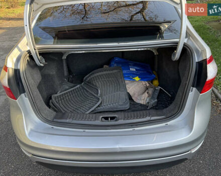 Сірий Форд Фієста, об'ємом двигуна 1.6 л та пробігом 142 тис. км за 6700 $, фото 25 на Automoto.ua