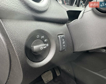 Сірий Форд Фієста, об'ємом двигуна 1.6 л та пробігом 59 тис. км за 9000 $, фото 22 на Automoto.ua