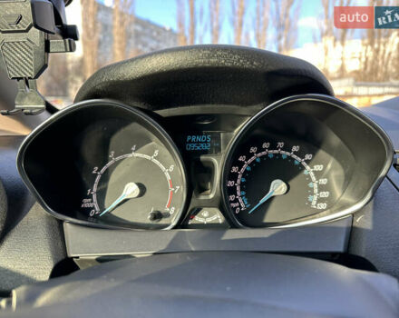 Серый Форд Фиеста, объемом двигателя 1.6 л и пробегом 95 тыс. км за 8400 $, фото 23 на Automoto.ua