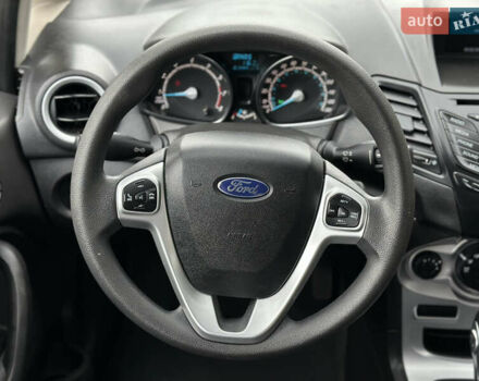 Сірий Форд Фієста, об'ємом двигуна 1.6 л та пробігом 77 тис. км за 10500 $, фото 39 на Automoto.ua