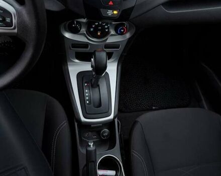 Серый Форд Фиеста, объемом двигателя 1.6 л и пробегом 99 тыс. км за 9500 $, фото 27 на Automoto.ua