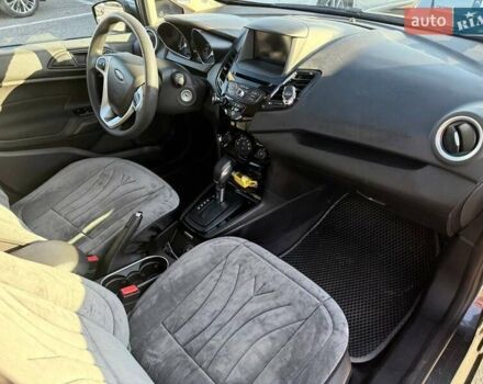 Серый Форд Фиеста, объемом двигателя 1.6 л и пробегом 95 тыс. км за 7800 $, фото 16 на Automoto.ua