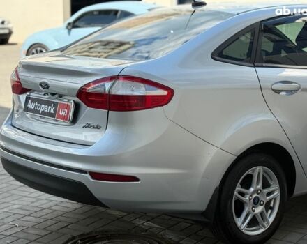 Сірий Форд Фієста, об'ємом двигуна 1.6 л та пробігом 96 тис. км за 9490 $, фото 4 на Automoto.ua