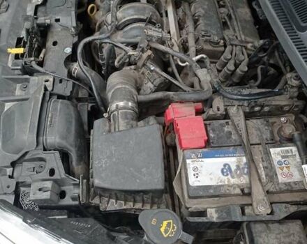 Серый Форд Фиеста, объемом двигателя 1.6 л и пробегом 76 тыс. км за 7999 $, фото 9 на Automoto.ua