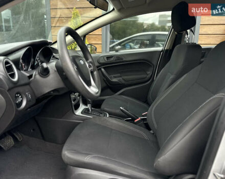 Сірий Форд Фієста, об'ємом двигуна 1.6 л та пробігом 77 тис. км за 10500 $, фото 33 на Automoto.ua