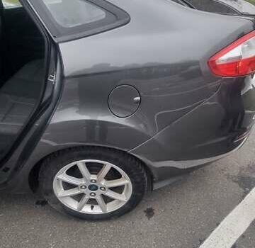 Сірий Форд Фієста, об'ємом двигуна 1.6 л та пробігом 178 тис. км за 9700 $, фото 9 на Automoto.ua