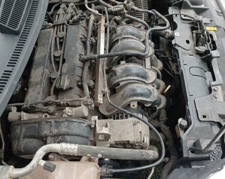 Серый Форд Фиеста, объемом двигателя 1.6 л и пробегом 76 тыс. км за 7999 $, фото 8 на Automoto.ua