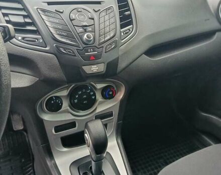 Сірий Форд Фієста, об'ємом двигуна 1.6 л та пробігом 88 тис. км за 8750 $, фото 4 на Automoto.ua