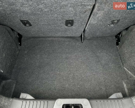 Сірий Форд Фієста, об'ємом двигуна 1.6 л та пробігом 77 тис. км за 10500 $, фото 21 на Automoto.ua