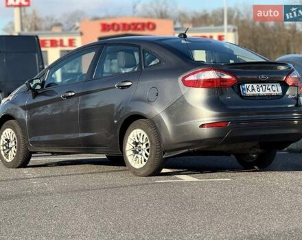 Серый Форд Фиеста, объемом двигателя 1.6 л и пробегом 95 тыс. км за 7800 $, фото 5 на Automoto.ua