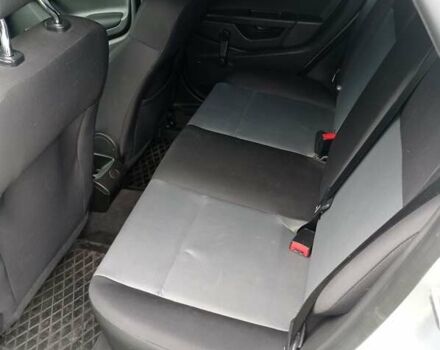 Серый Форд Фиеста, объемом двигателя 1.6 л и пробегом 76 тыс. км за 7999 $, фото 15 на Automoto.ua