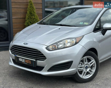Сірий Форд Фієста, об'ємом двигуна 1.6 л та пробігом 77 тис. км за 10500 $, фото 4 на Automoto.ua