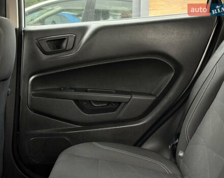 Сірий Форд Фієста, об'ємом двигуна 1.6 л та пробігом 77 тис. км за 10500 $, фото 59 на Automoto.ua