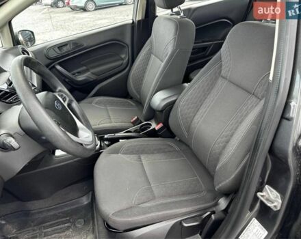 Серый Форд Фиеста, объемом двигателя 1.6 л и пробегом 8 тыс. км за 8700 $, фото 5 на Automoto.ua