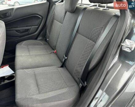 Серый Форд Фиеста, объемом двигателя 1.6 л и пробегом 8 тыс. км за 8700 $, фото 4 на Automoto.ua