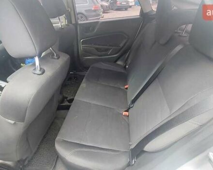 Серый Форд Фиеста, объемом двигателя 1.6 л и пробегом 111 тыс. км за 8700 $, фото 4 на Automoto.ua