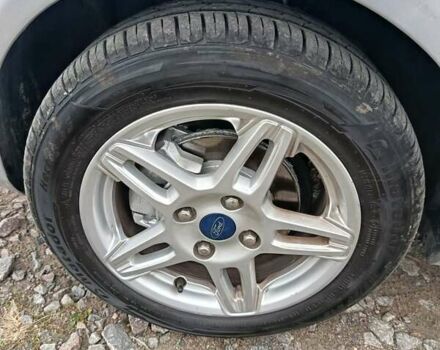 Сірий Форд Фієста, об'ємом двигуна 1.6 л та пробігом 88 тис. км за 8750 $, фото 14 на Automoto.ua