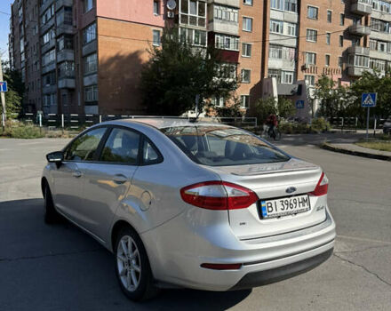 Сірий Форд Фієста, об'ємом двигуна 1.6 л та пробігом 104 тис. км за 12500 $, фото 6 на Automoto.ua