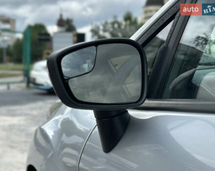 Сірий Форд Фієста, об'ємом двигуна 1.6 л та пробігом 77 тис. км за 10500 $, фото 25 на Automoto.ua