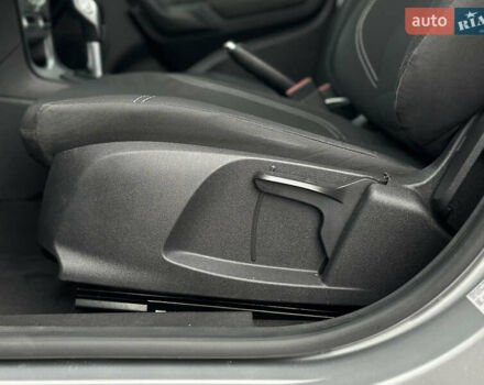 Сірий Форд Фієста, об'ємом двигуна 1.6 л та пробігом 77 тис. км за 10500 $, фото 31 на Automoto.ua