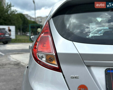 Сірий Форд Фієста, об'ємом двигуна 1.6 л та пробігом 77 тис. км за 10500 $, фото 17 на Automoto.ua